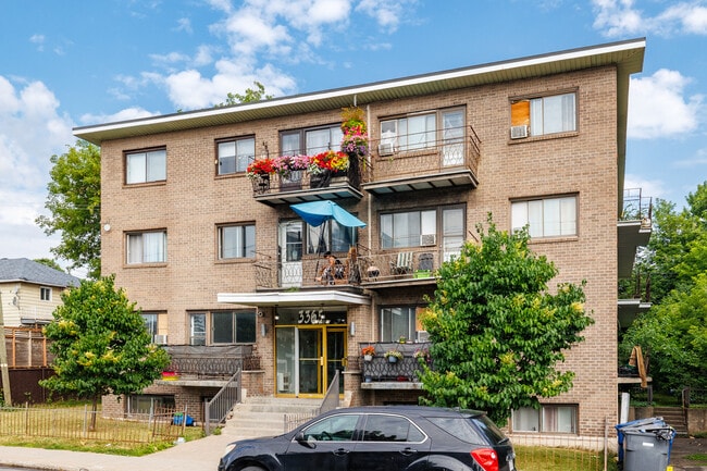 3365 Cartier Boul O in Laval, QC - Building Photo - Building Photo