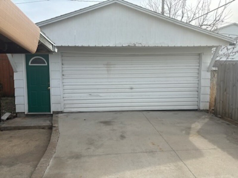 2404 Wisconsin St SW in Cedar Rapids, IA - Building Photo