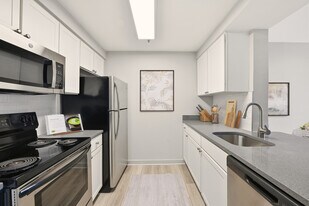 Cortland Landmark in Alexandria, VA - Building Photo