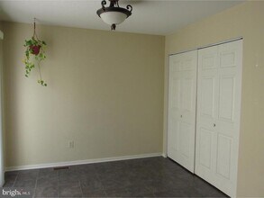 343 Glenn Rose Cir in King of Prussia, PA - Building Photo - Building Photo