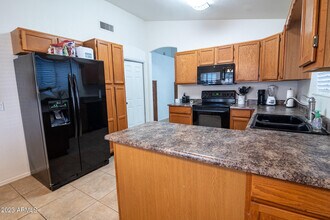 18837 N 43rd Pl in Phoenix, AZ - Building Photo - Building Photo