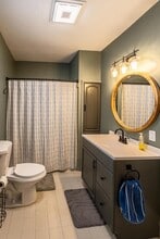 340 Harrison St, Unit Apt 1 in Manchester, NH - Building Photo - Building Photo