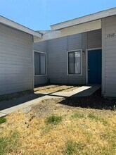 1310 Loughborough Dr in Merced, CA - Building Photo - Building Photo