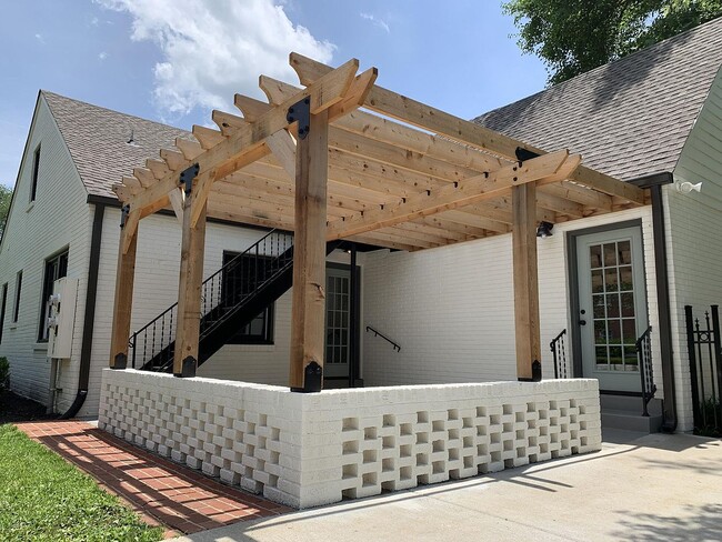 200 1st Ave, Unit Apt B in Murfreesboro, TN - Building Photo - Building Photo