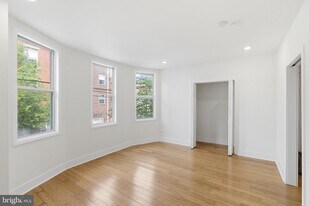 5939 Drexel Rd in Philadelphia, PA - Building Photo