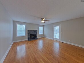 8737 Windsor Lake Blvd in Columbia, SC - Building Photo - Building Photo