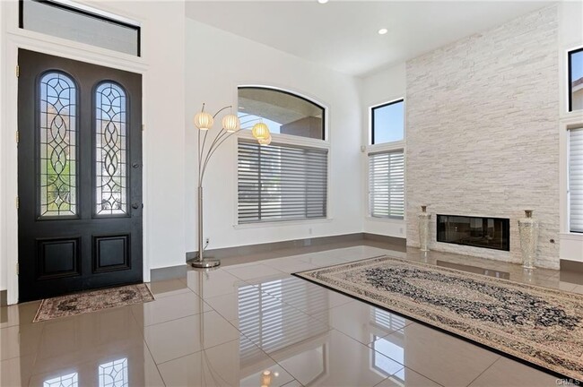 17764 Sidwell St in Granada Hills, CA - Building Photo - Building Photo