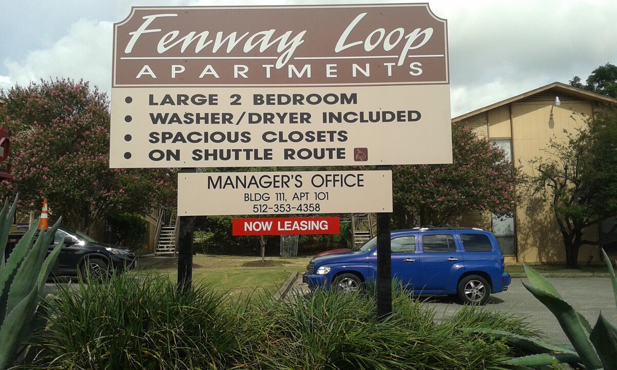 111 Fenway Loop, Unit 104 in San Marcos, TX - Foto de edificio