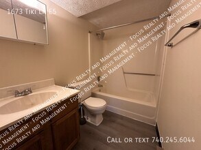 1673 Tiki Ln in Lancaster, OH - Building Photo - Building Photo