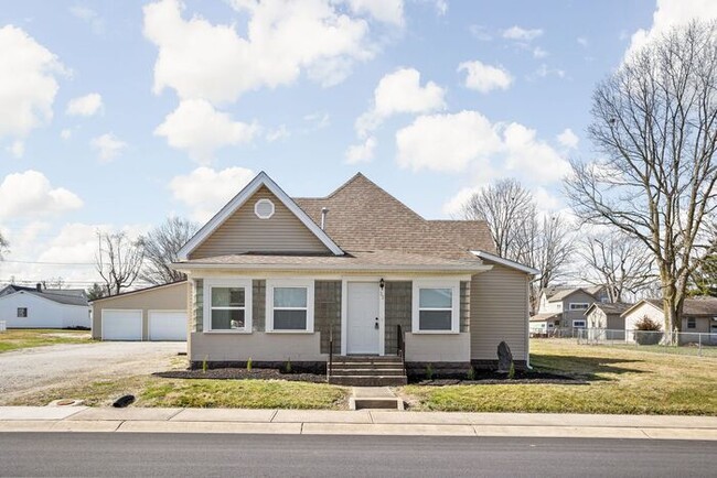 property at 32 S Indiana St