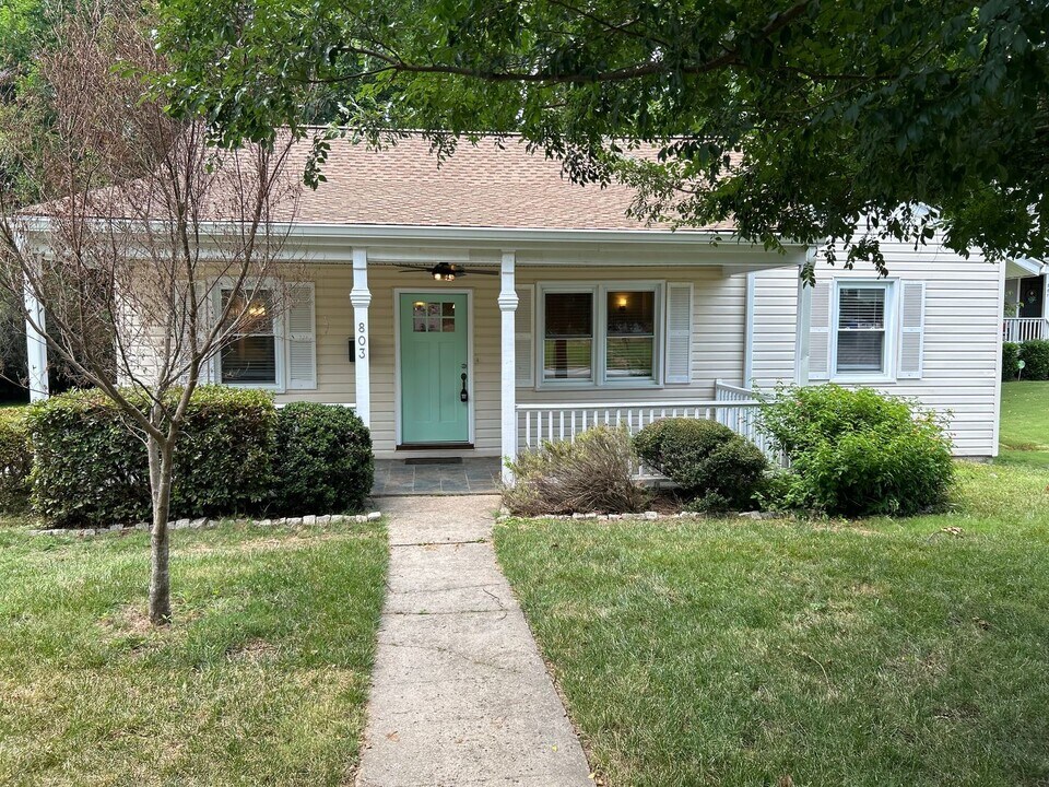 803 Edmund St in Raleigh, NC - Building Photo