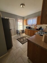 474 E 18th St, Unit 2nd Floor in Paterson, NJ - Foto de edificio - Building Photo