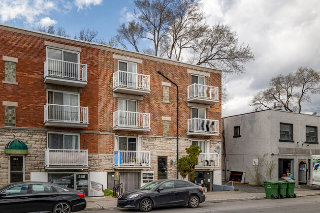 349-353 Henri-Bourassa O in Montréal, QC - Building Photo - Building Photo