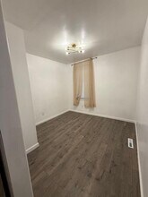 5411 Hamilton Ave in Jennings, MO - Building Photo - Building Photo