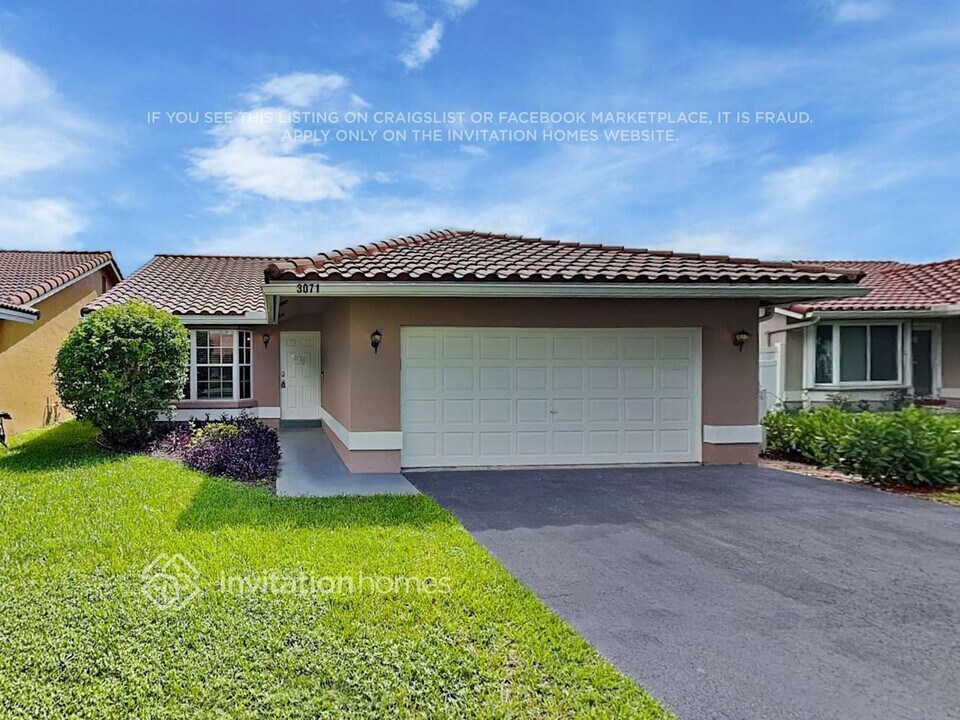 3071 NW 94th Ave in Coral Springs, FL - Building Photo