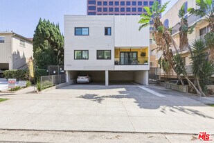 11746 Goshen Ave in Los Angeles, CA - Building Photo