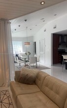 1432 Van Buren St in Hollywood, FL - Building Photo - Building Photo
