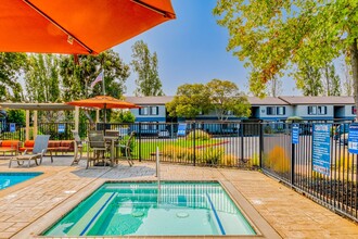 Waterview in Benicia, CA - Foto de edificio - Building Photo