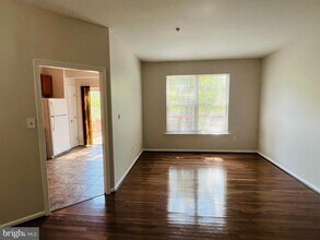 7300 Rocky Creek Dr in Columbia, MD - Building Photo - Building Photo