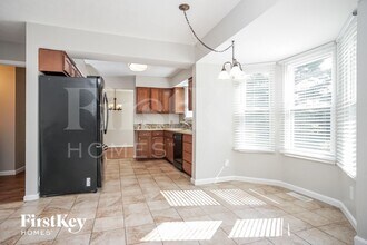 935 Saffron Ln in Milford, OH - Building Photo - Building Photo