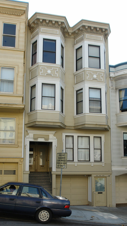 533-537A Greenwich St in San Francisco, CA - Building Photo