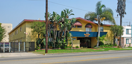 9211 National Blvd in Los Angeles, CA - Building Photo - Building Photo