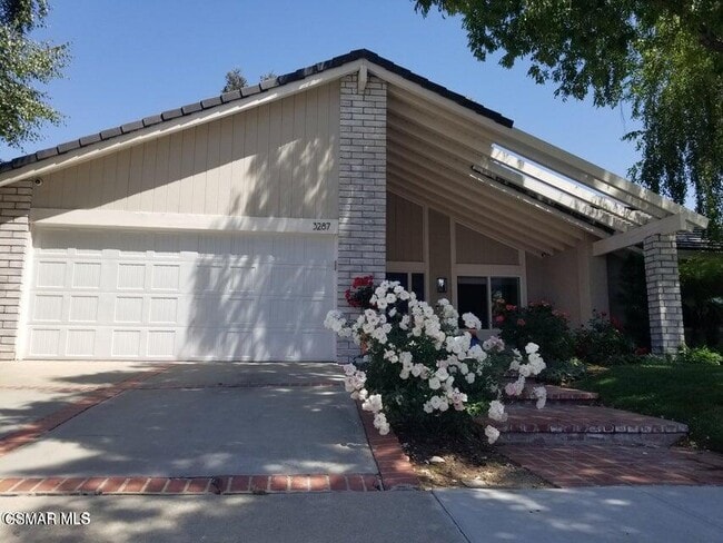 3287 W Sierra Dr in Thousand Oaks, CA - Building Photo - Building Photo