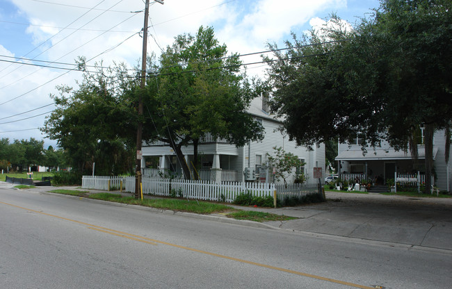 809-815 N 10th Ave in St. Petersburg, FL - Building Photo - Building Photo