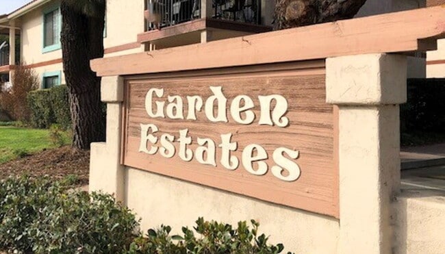 property at 72 S Garden St