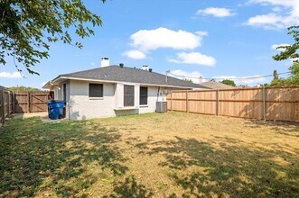 9672 Windy Ridge Rd in Frisco, TX - Building Photo - Building Photo
