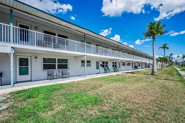 5257 81st Ln N in St. Petersburg, FL - Building Photo - Building Photo