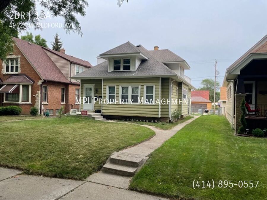 4962 W Medford Ave in Milwaukee, WI - Building Photo