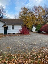 492 Dogwood Ln in Pequannock Township, NJ - Building Photo - Building Photo