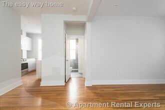 19 A Forest St in Cambridge, MA - Building Photo - Building Photo