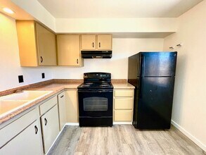 8701 Santa Fe Dr in Thornton, CO - Building Photo - Building Photo