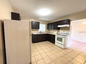 5165 Gwynne Ave in Orlando, FL - Building Photo - Building Photo
