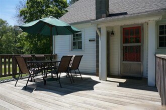 428 Salmon Kill Rd in Salisbury, CT - Building Photo - Building Photo