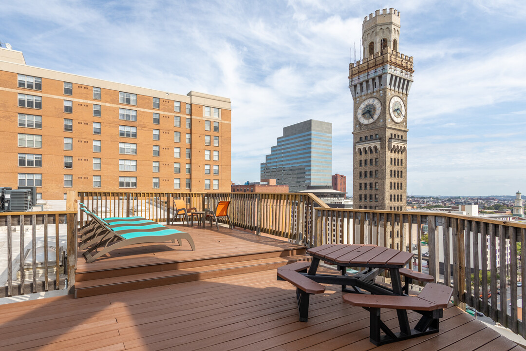 Marlboro Classic Apt & Redwood Square in Baltimore, MD - Foto de edificio