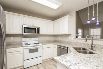 105 Legend Creek Hollow in Douglasville, GA - Building Photo - Building Photo