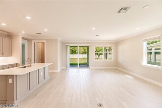 536 Polihale Wy in Naples, FL - Building Photo - Building Photo