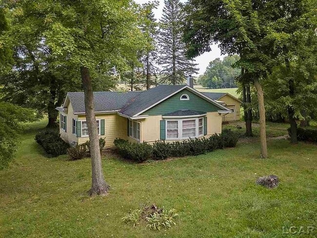 property at 5004 Macon Hwy