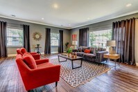 Building Photo - The Reserve at Westport Apartamentos in Louisville, Kentucky