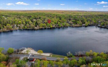 542 Lake Dr in Guilford, CT - Building Photo - Building Photo