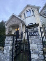 2886 160 St in Surrey, BC - Building Photo