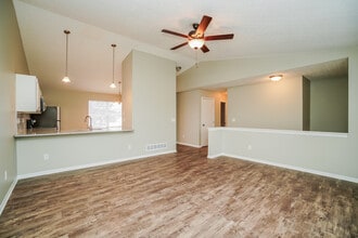 132 Derrer Rd in Columbus, OH - Building Photo - Building Photo