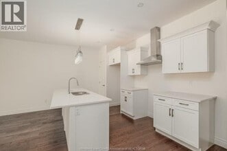604 Hacket Rd in Amherstburg, ON - Building Photo - Building Photo