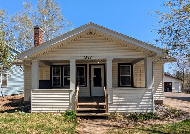 property at 1814 Carver Ave