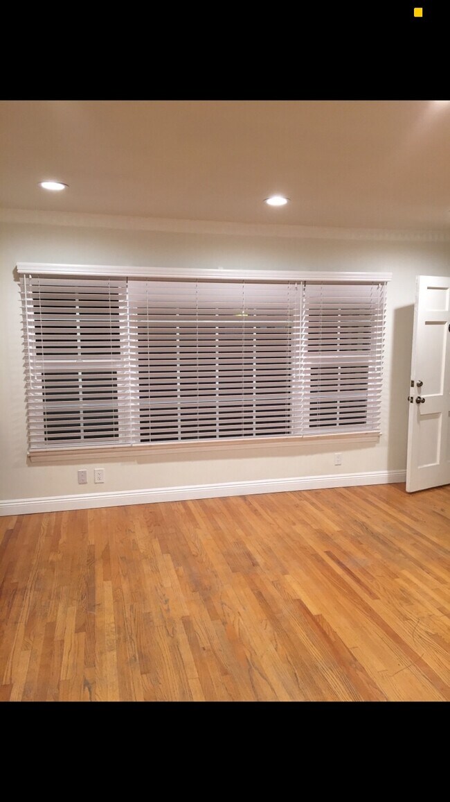 4411 Ensign Ave Rentals in North Hollywood, CA