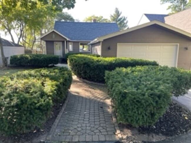 property at 4461 Parnell Dr