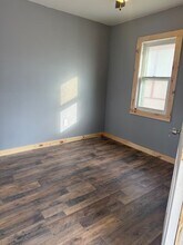 208 Osborne St in Hutchinson, KS - Building Photo - Building Photo